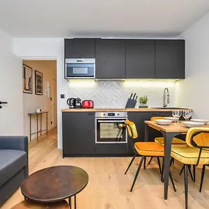 Cmg Porte Maillot/ Saint-ferdinand Appartement Paris